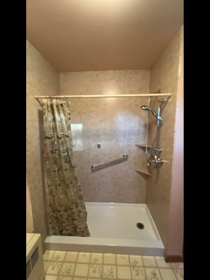 Tub to Walk in Shower Conversion Service in Farmington, NH (1)